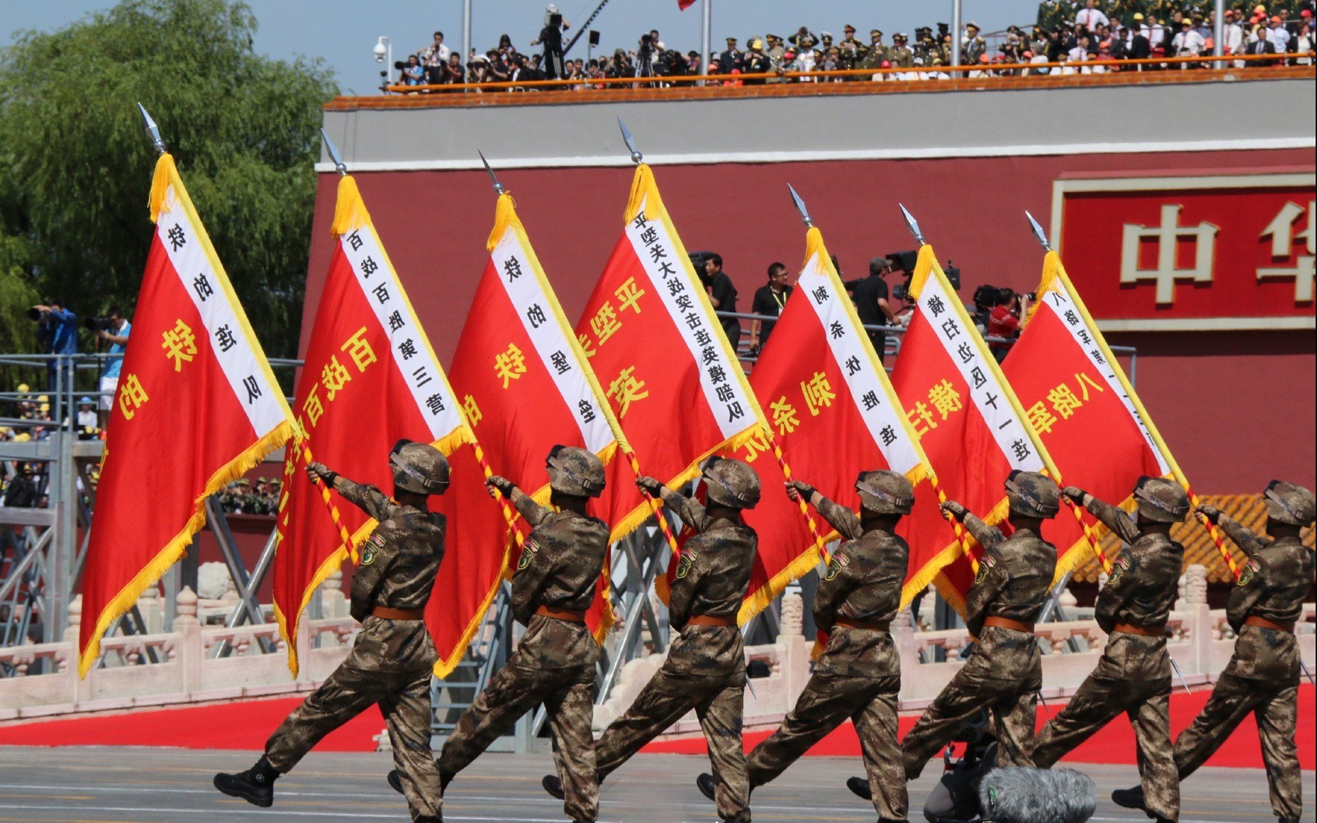 马赛双中场组合稳固中路屏障，马赛联赛