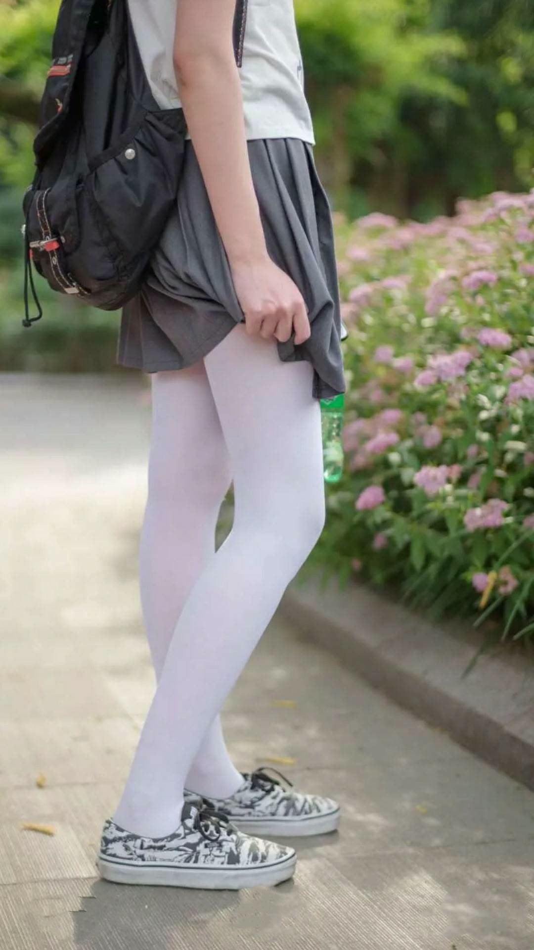 “马丁·高尔西的硬朗防守，推动阿根廷美洲狮队成为冠军有力竞争者”