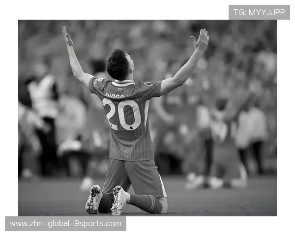 利物浦长传攻门造成混乱，若塔补射建功